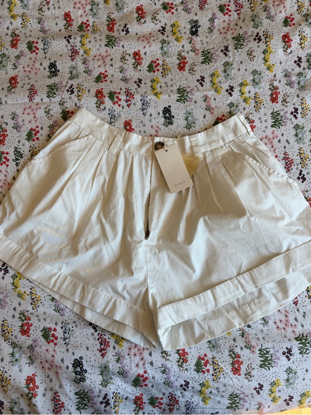 Doen Paige Ivory High-Waist Pleated Shorts